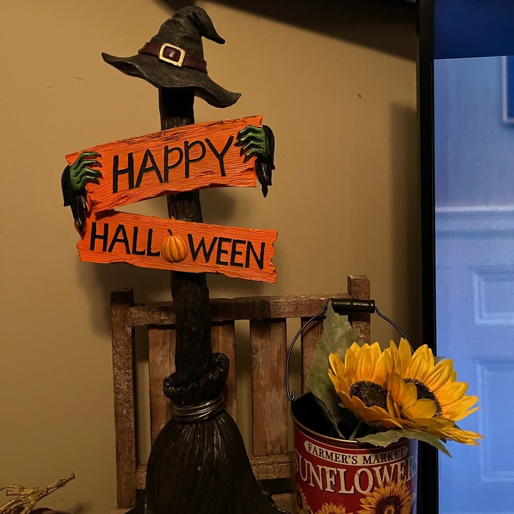 Ceramic Halloween decor